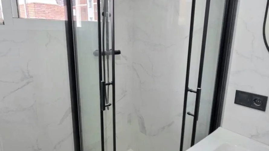 Apartamento de 2 dormitorios en Mieres, España No. 2318 № 23