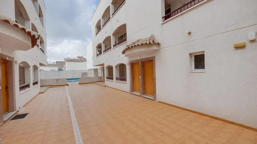 Apartamento de 1 dormitorio en San Fulgencio, España No. 2320