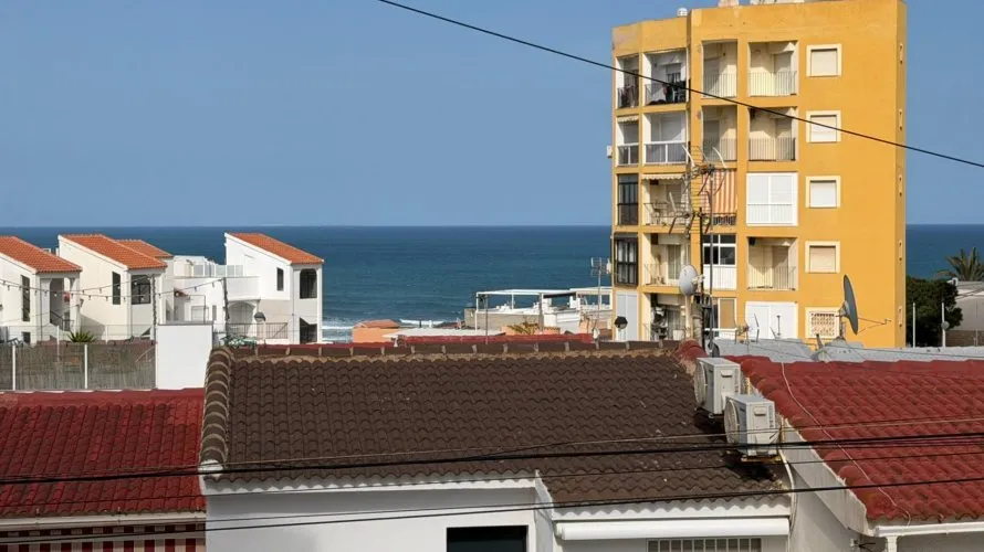 Apartamento de 44m² en Torrevieja, España No. 2283 № 2