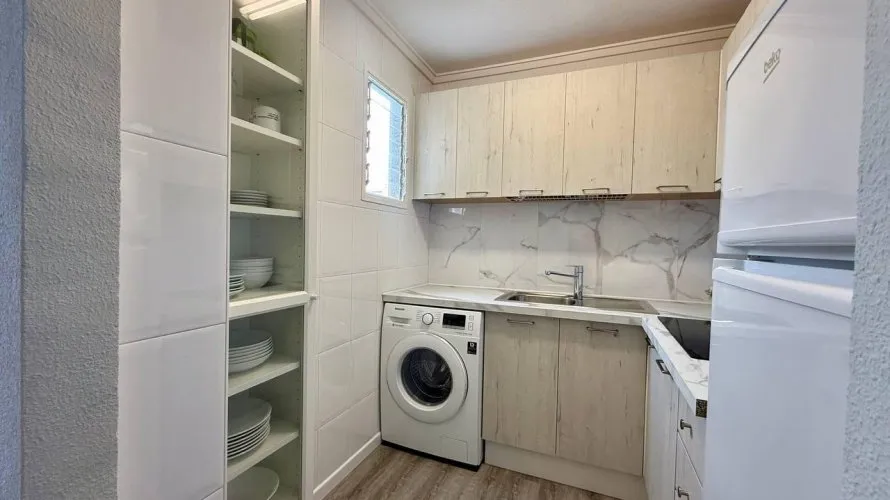 Apartamento de 1 dormitorio en Torrevieja, España No. 2262 № 9
