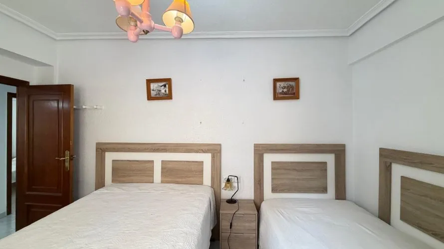 Apartamento de 3 dormitorios en Torrevieja, España No. 2368