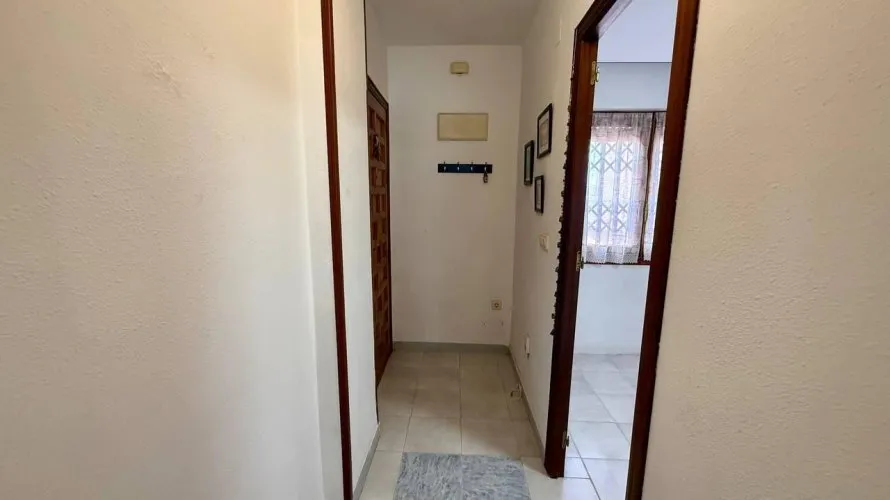 Apartamento de 2 dormitorios en Torrevieja, España No. 2322 № 6