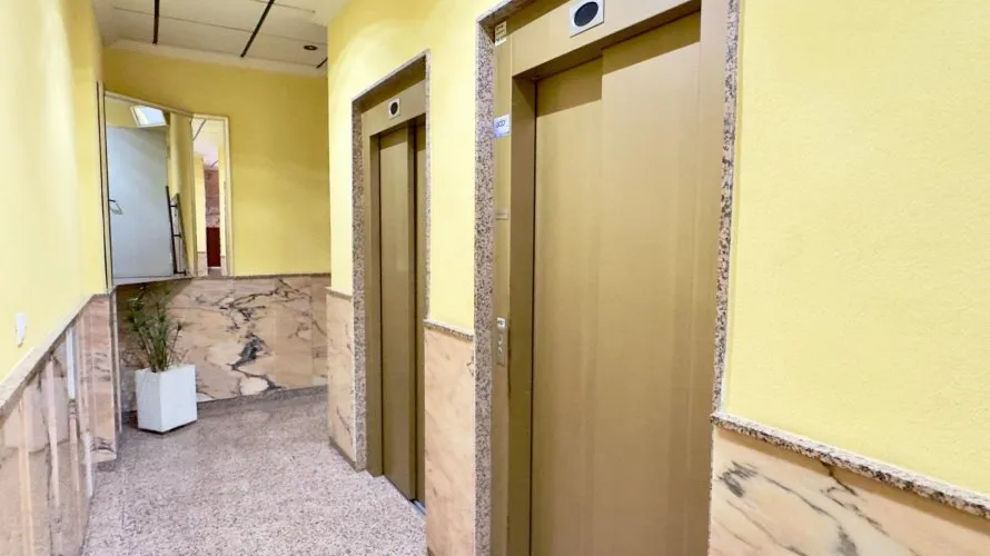 Apartamento de 3 dormitorios en Torrevieja, España No. 1987 № 6