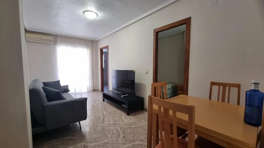 Apartamento de 2 dormitorios en Torrevieja, España No. 2209 № 12