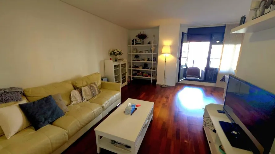 Apartamento de 3 dormitorios en Alicante, España No. 2163