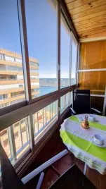 Apartamento de 2 dormitorios en Torrevieja, España No. 2047