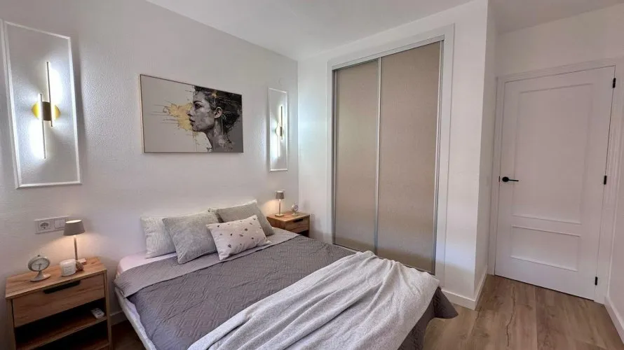 Apartamento de 2 dormitorios en Torrevieja, España No. 2074 № 12
