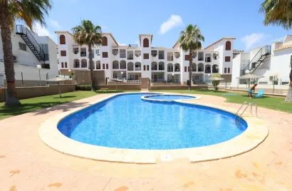 Dúplex de 2 dormitorios en Los Altos, España No. 2030