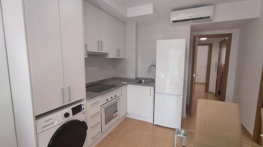 Apartamento de 2 dormitorios en Alicante, España No. 2082 № 10