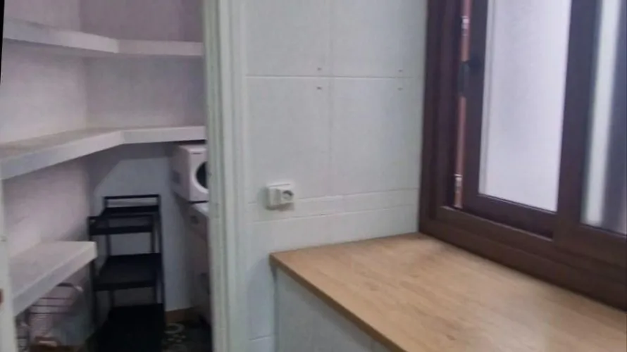 Apartamento de 4 dormitorios en Madrid, España No. 2132 № 5