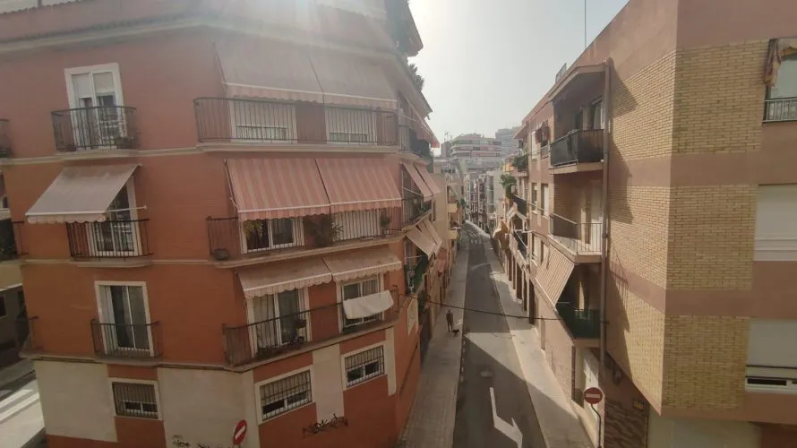 Apartamento de 2 dormitorios en Alicante, España No. 2082 № 12