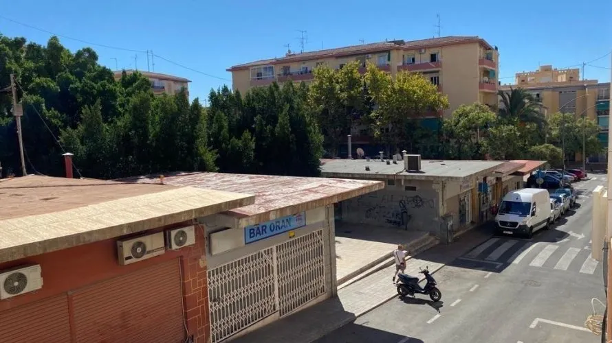 Apartamento de 2 dormitorios en Alicante, España No. 2346 № 6