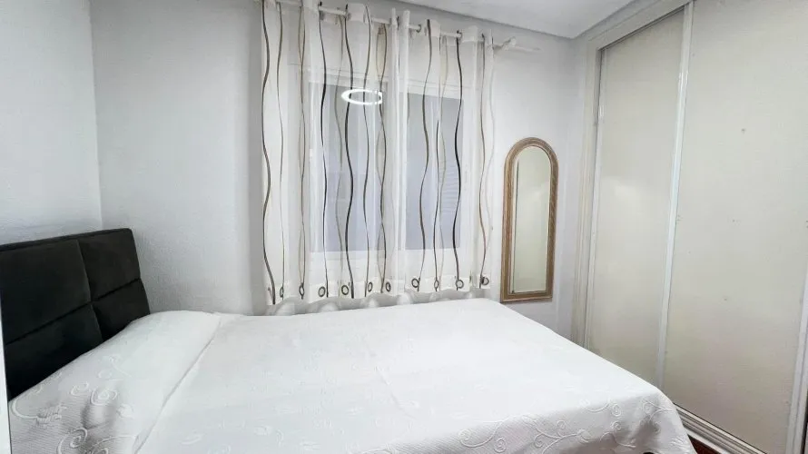 Apartamento de 60m² en Torrevieja, España No. 2229 № 2