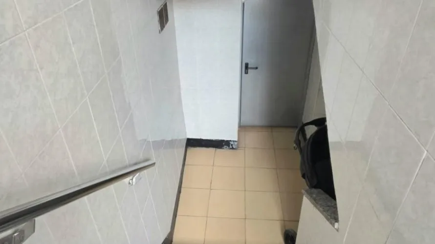 Apartamento de 2 dormitorios en Mieres, España No. 2318 № 1