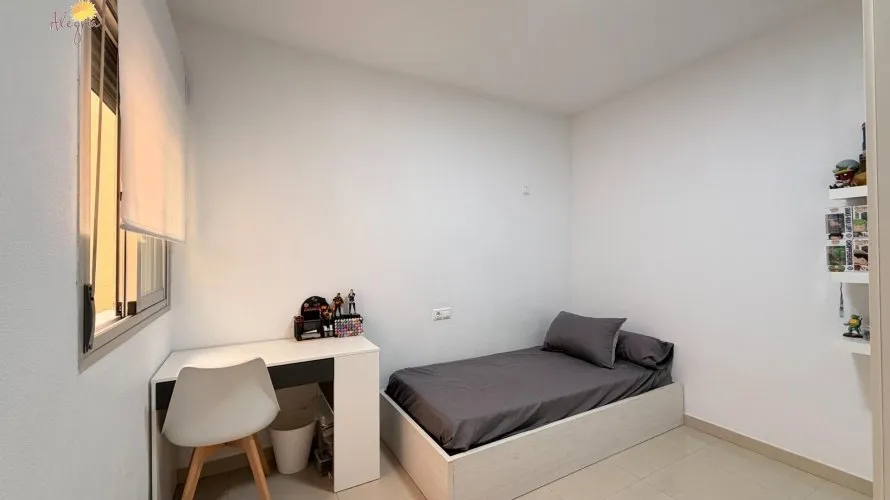 Apartamento de 1 dormitorio en Torrevieja, España No. 2326 № 8