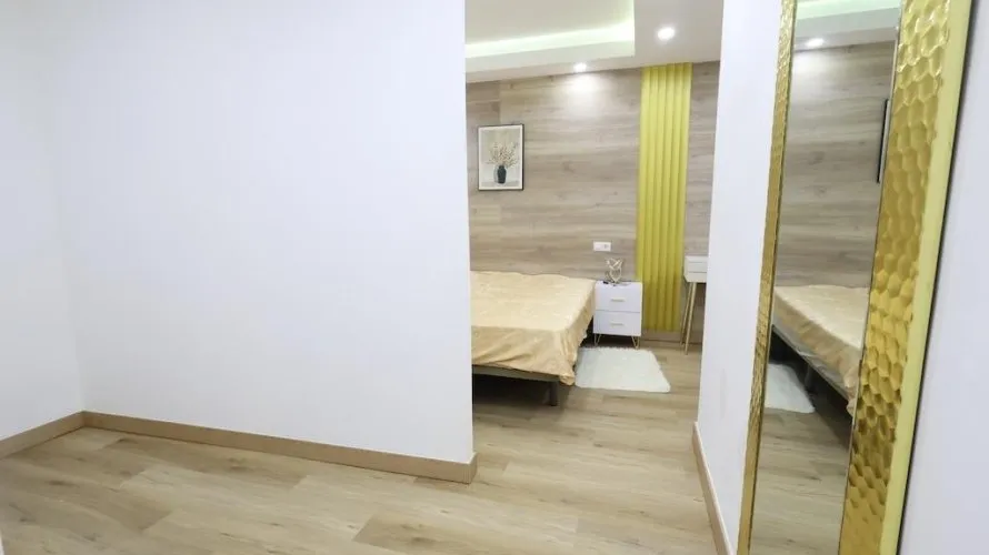 Apartamento de 4 dormitorios en Torrevieja, España No. 1999 № 4