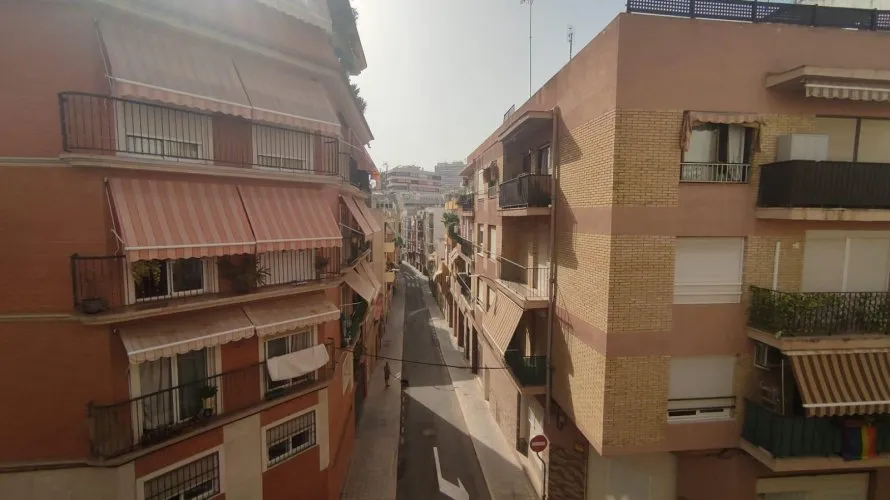 Apartamento de 2 dormitorios en Alicante, España No. 2082 № 9