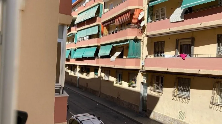 Apartamento de 2 dormitorios en Alicante, España No. 2346 № 10