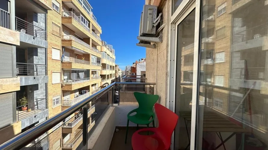 Apartamento de 1 dormitorio en Torrevieja, España No. 2256 № 4