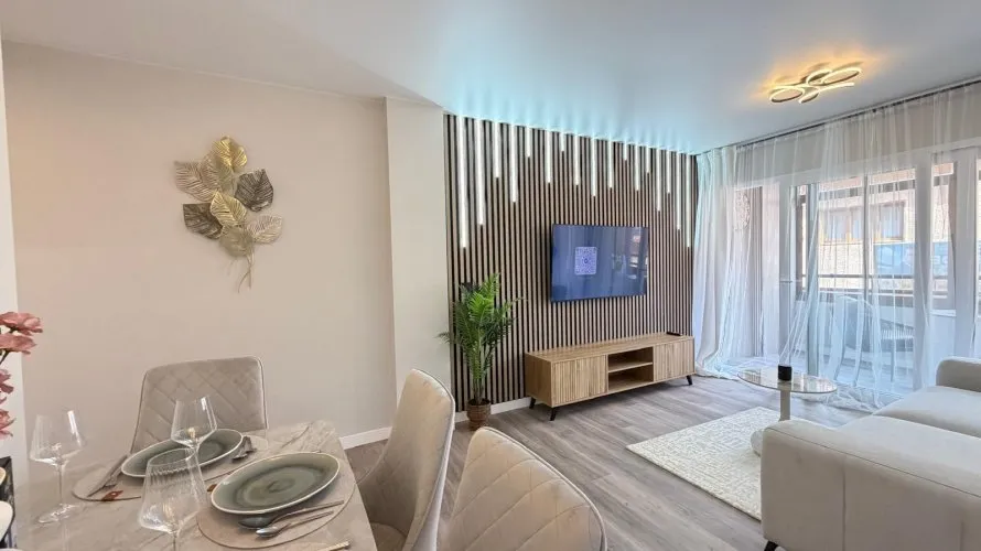 Apartamento de 2 dormitorios en Torrevieja, España No. 2311 № 6