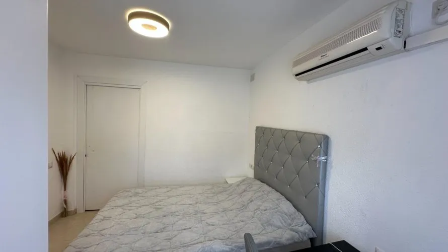 Apartamento de 2 dormitorios en Alicante, España No. 2287 № 8