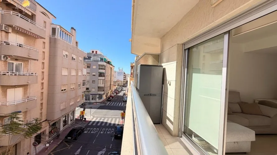 Apartamento de 1 dormitorio en Torrevieja, España No. 2326 № 24
