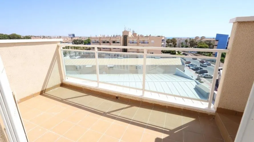 Ático de 2 dormitorios en Cabo Roig, España No. 2086 № 5