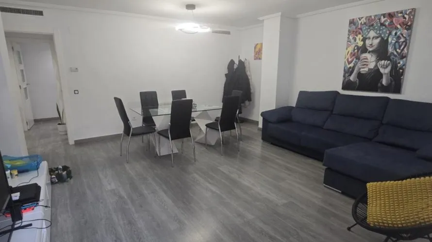 Apartamento de 4 dormitorios en Paterna, España No. 2087 № 26