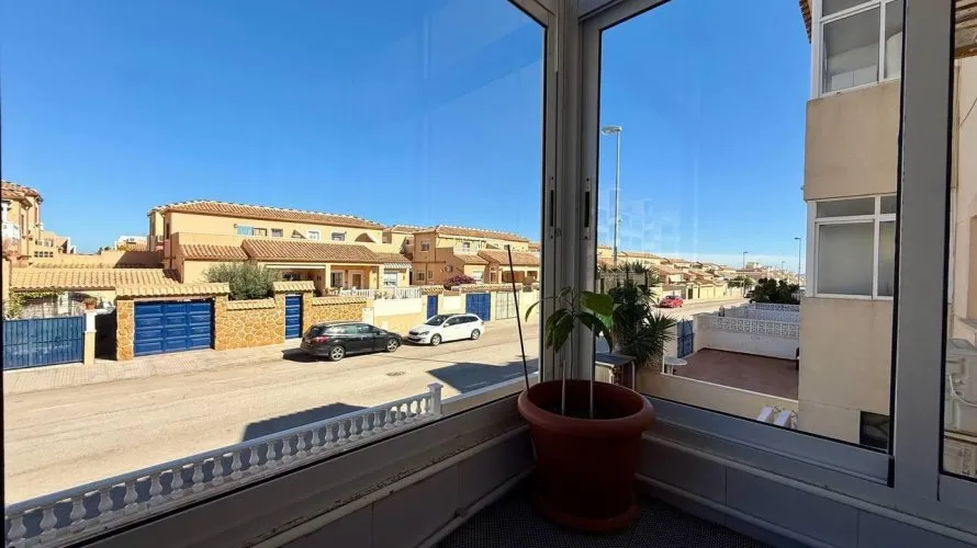 Apartamento de 2 dormitorios en Orihuela, España No. 2222 № 8