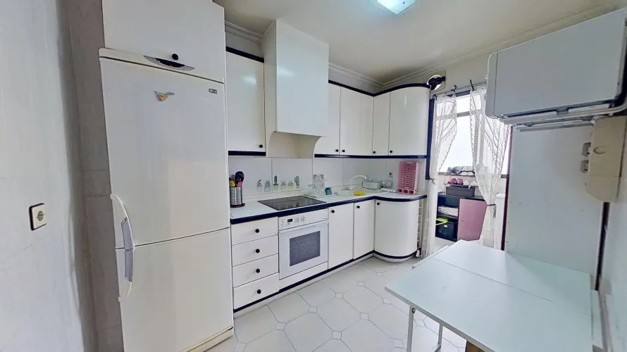 Apartamento de 4 dormitorios en Torrevieja, España No. 2042 № 9