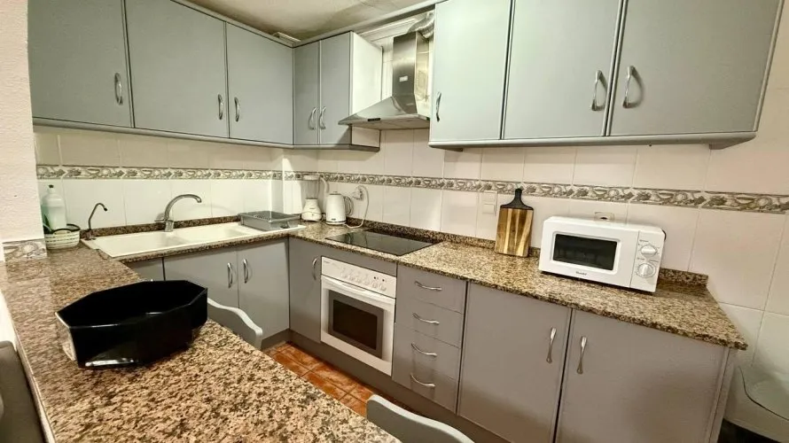 Apartamento de 2 dormitorios en Torrevieja, España No. 2173 № 7