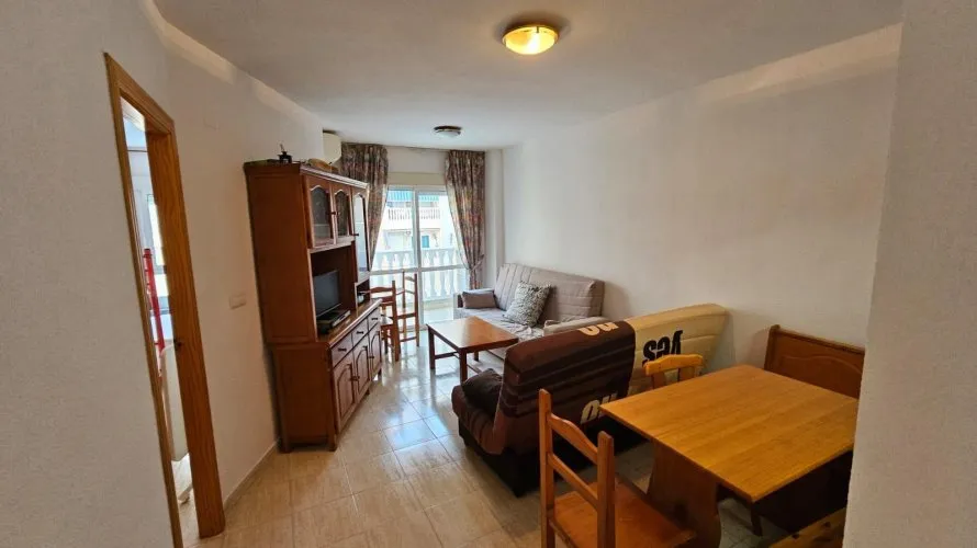 Apartamento de 1 dormitorio en Torrevieja, España No. 2304 № 11