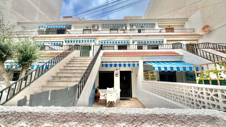 Ático de 2 dormitorios en Torrevieja, España No. 2341 № 4