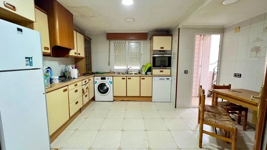 Apartamento de 4 dormitorios en Torrevieja, España No. 2282 № 27