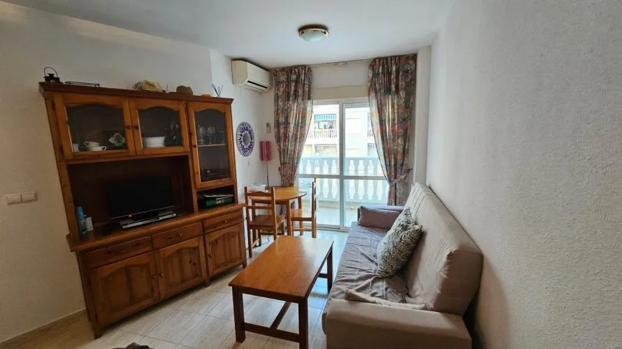 Apartamento de 1 dormitorio en Torrevieja, España No. 2304 № 13