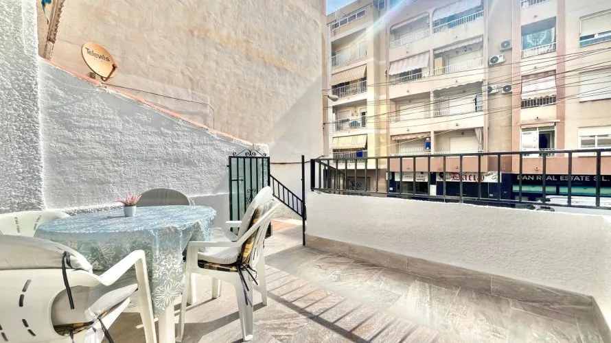 Ático de 2 dormitorios en Torrevieja, España No. 2341 № 26