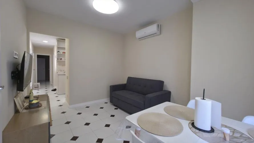 Apartamento de 3 dormitorios en Torrevieja, España No. 2038 № 1
