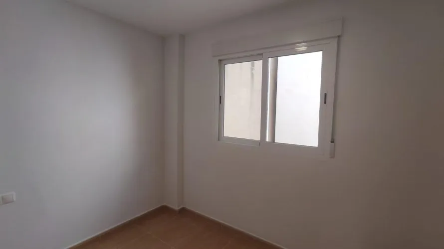 Apartamento de 2 dormitorios en Alicante, España No. 2082 № 21