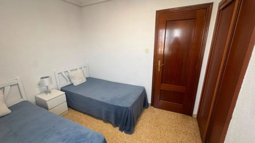 Apartamento de 1 dormitorio en Valencia, España No. 2146 № 11