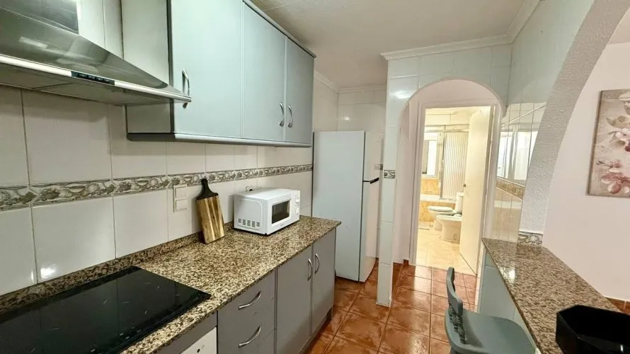 Apartamento de 2 dormitorios en Torrevieja, España No. 2173 № 11