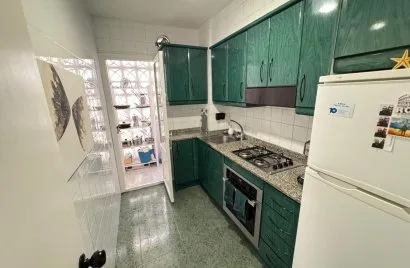 Apartamento de 2 dormitorios en Alicante, España No. 2245