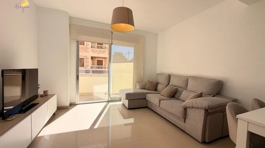 Apartamento de 1 dormitorio en Torrevieja, España No. 2326 № 22