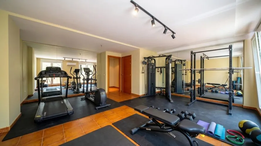 Apartamento de 3 dormitorios en Pozuelo de Alarcón, España No. 2049 № 5