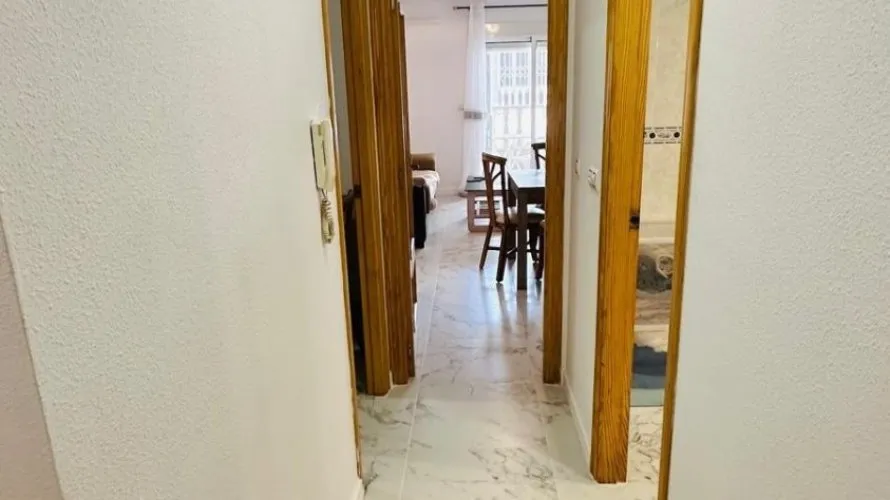Apartamento de 2 dormitorios en Torrevieja, España No. 2201 № 17