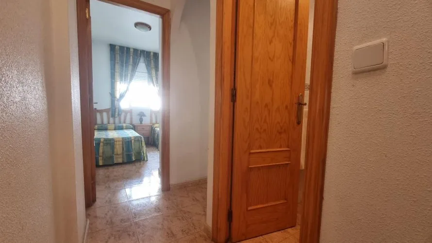 Apartamento de 2 dormitorios en Torrevieja, España No. 2192 № 10
