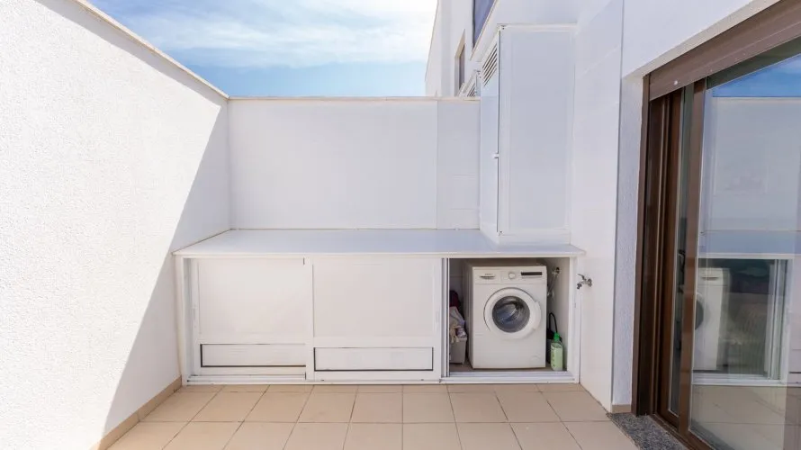 Apartamento de 87m² en Las Esperanzas, España No. 2122 № 2