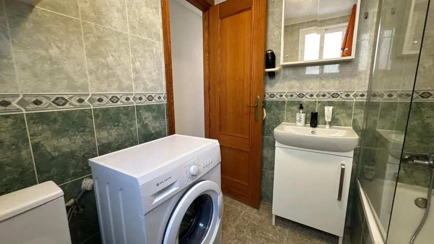 Apartamento de 1 dormitorio en Torrevieja, España No. 2256 № 7