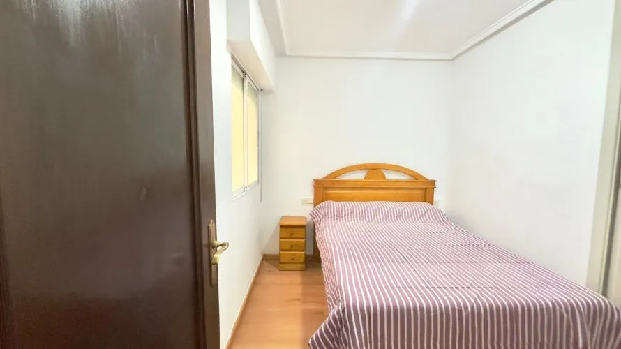 Apartamento de 2 dormitorios en Torrevieja, España No. 2255 № 21