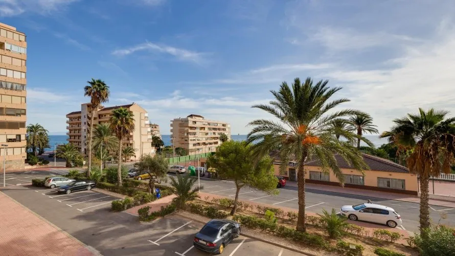 Apartamento de 1 dormitorio en Torrevieja, España No. 2290 № 23