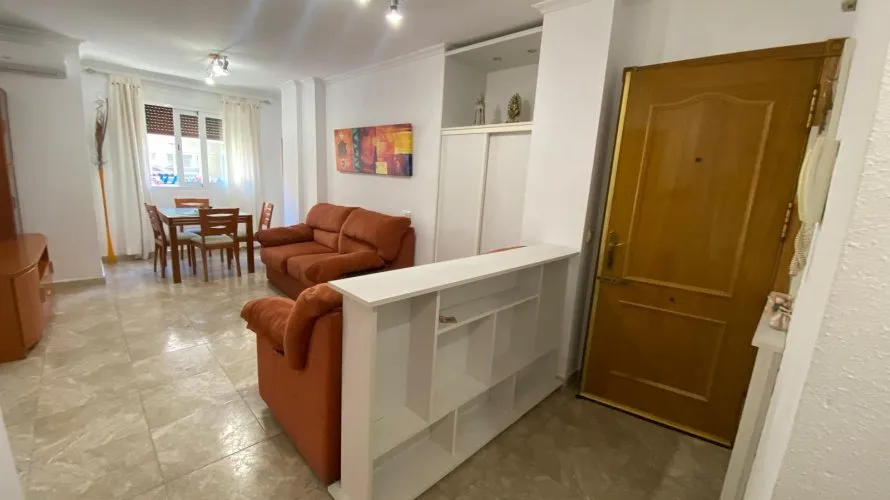Apartamento de 2 dormitorios en Torrevieja, España No. 2237 № 12
